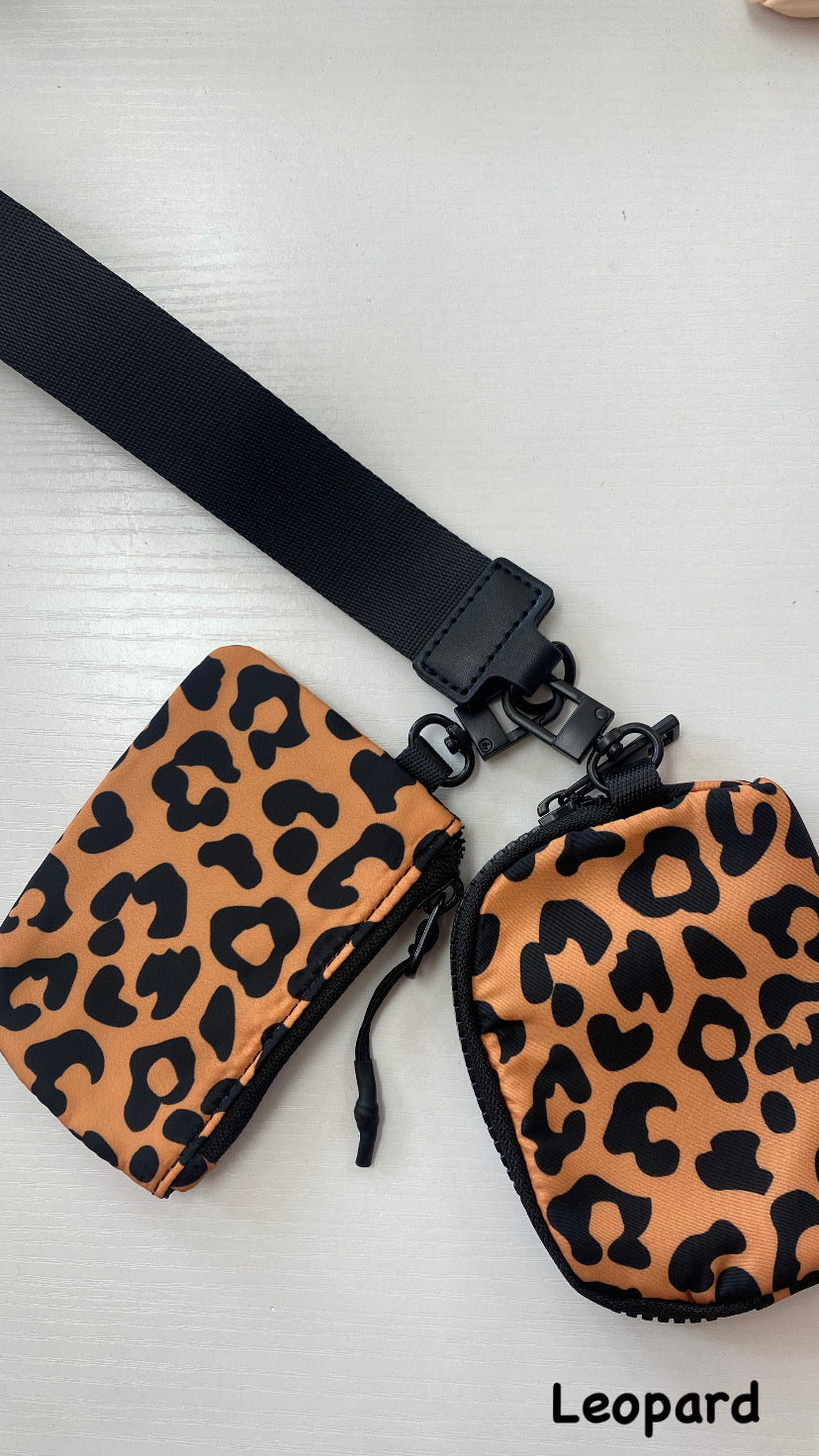 Dual wristlet pouch